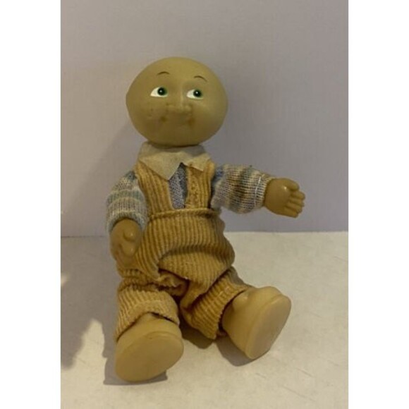Vintage Plush Cabbage Patch Hugger Mini Boy Bald Baby Doll Magnet Made In Korea - Picture 1 of 7